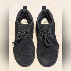 Koolaburra by UGG Kids Advay Boots. Sz.2